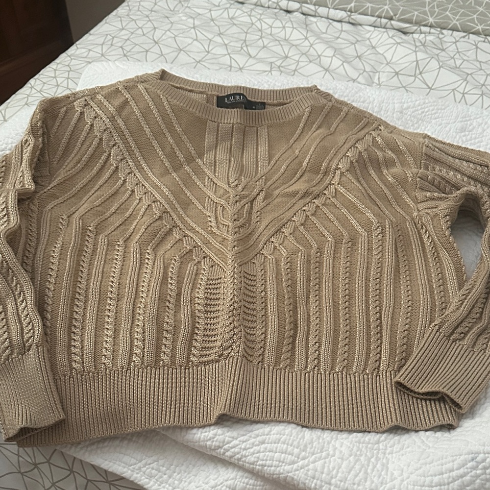 Lauren Ralph Lauren Tan Cable Knit Sweater..M , long sleeve , loose fitting
